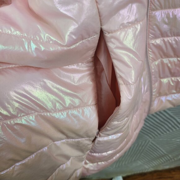 Torrid Pink Iridescent Puffer Coat Plus Size 4 4X Hooded Warm Winter Bubblegum - Picture 4 of 8
